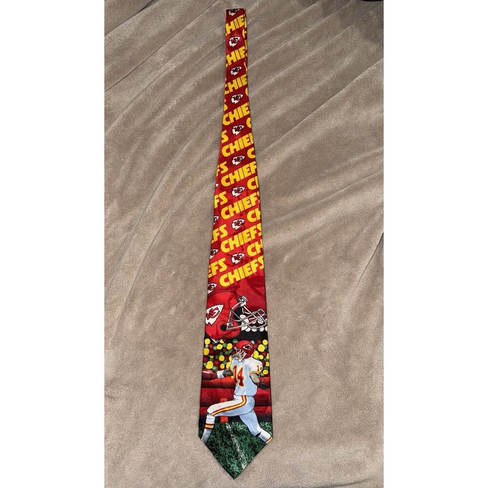 KANSAS CITY CHIEFS SUPER BOWL IV (1970) CHAMPION NFL FOOTBALL NECKTIE TIE